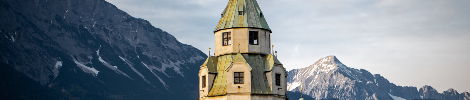     The landmark of the city of Hall in Tyrol: the Mint Tower Hall 